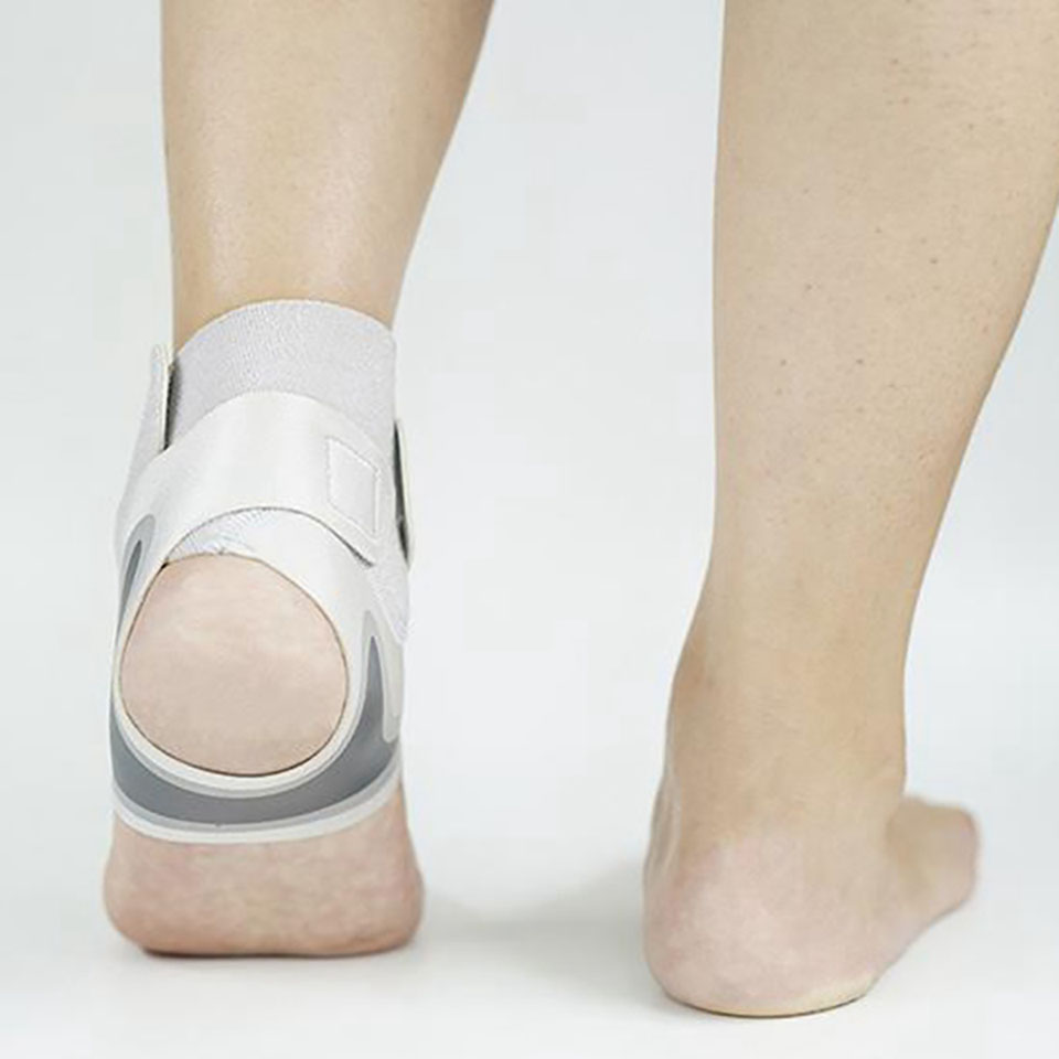スポーツアンクルブレース成人男性女性調整可能な圧縮アンクルラ - Ankle Mobility Band のレビューと価格